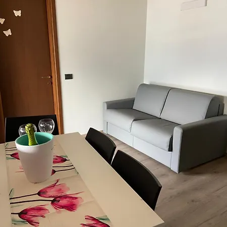 Con Vista - Dosso Lakeview Lägenhet Sale Marasino